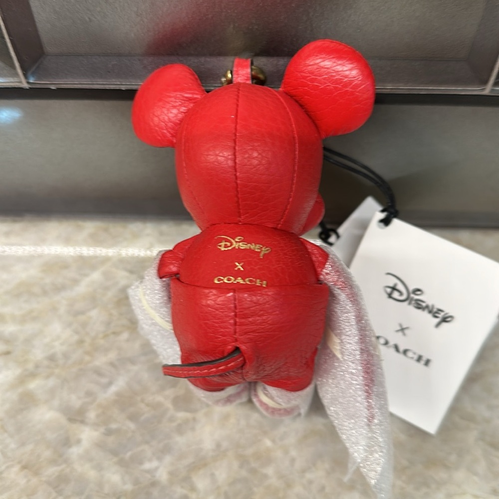 Coach CO325 DISNEY MICKEY MOUSE RED LEATHER KEYRING KEY FOB BAG CHARM - Picture 3 of 3